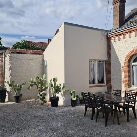 Saint-Ay Sur La Route Des Chateaux Exterior photo